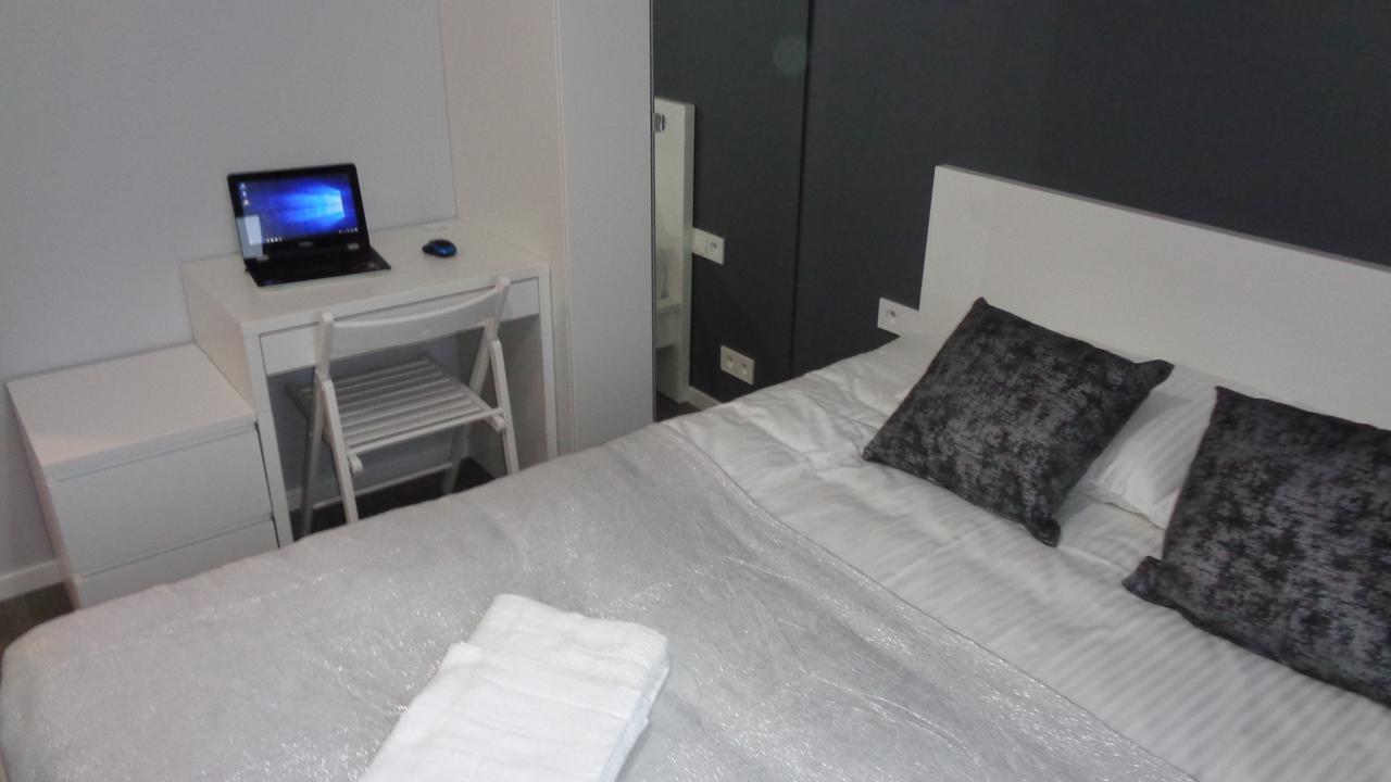 Pokoje Zachodnia 2F Apartman Białystok Kültér fotó