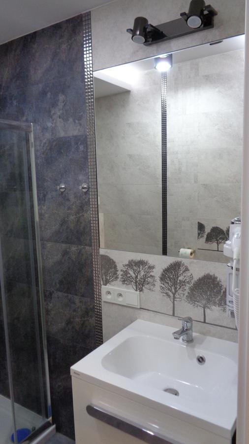 Pokoje Zachodnia 2F Apartman Białystok Kültér fotó